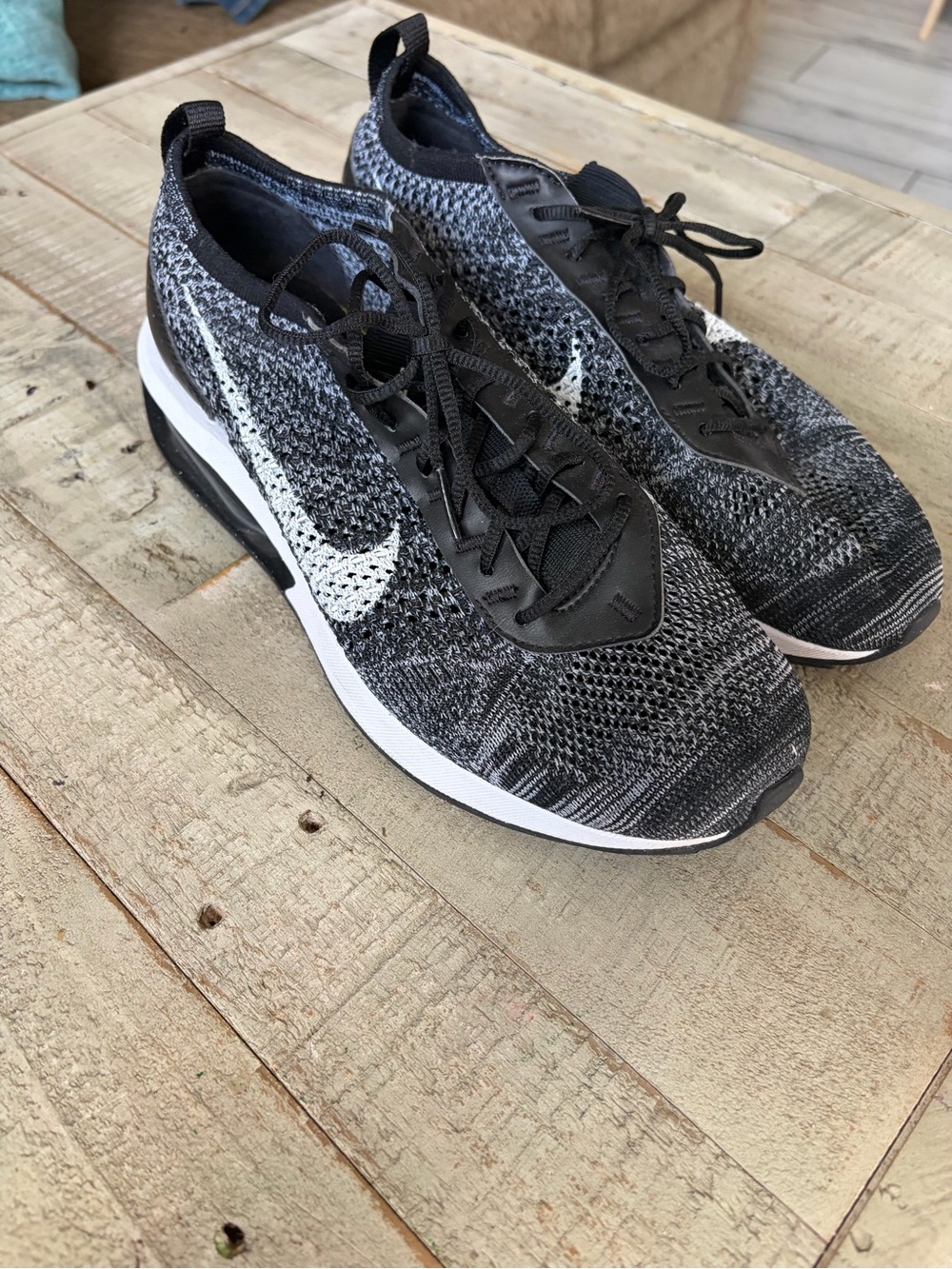 Nike Black White Flyknit Athletic Shoes